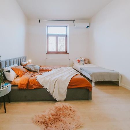 Priestranny Apartman V Centre Kosice Exterior photo